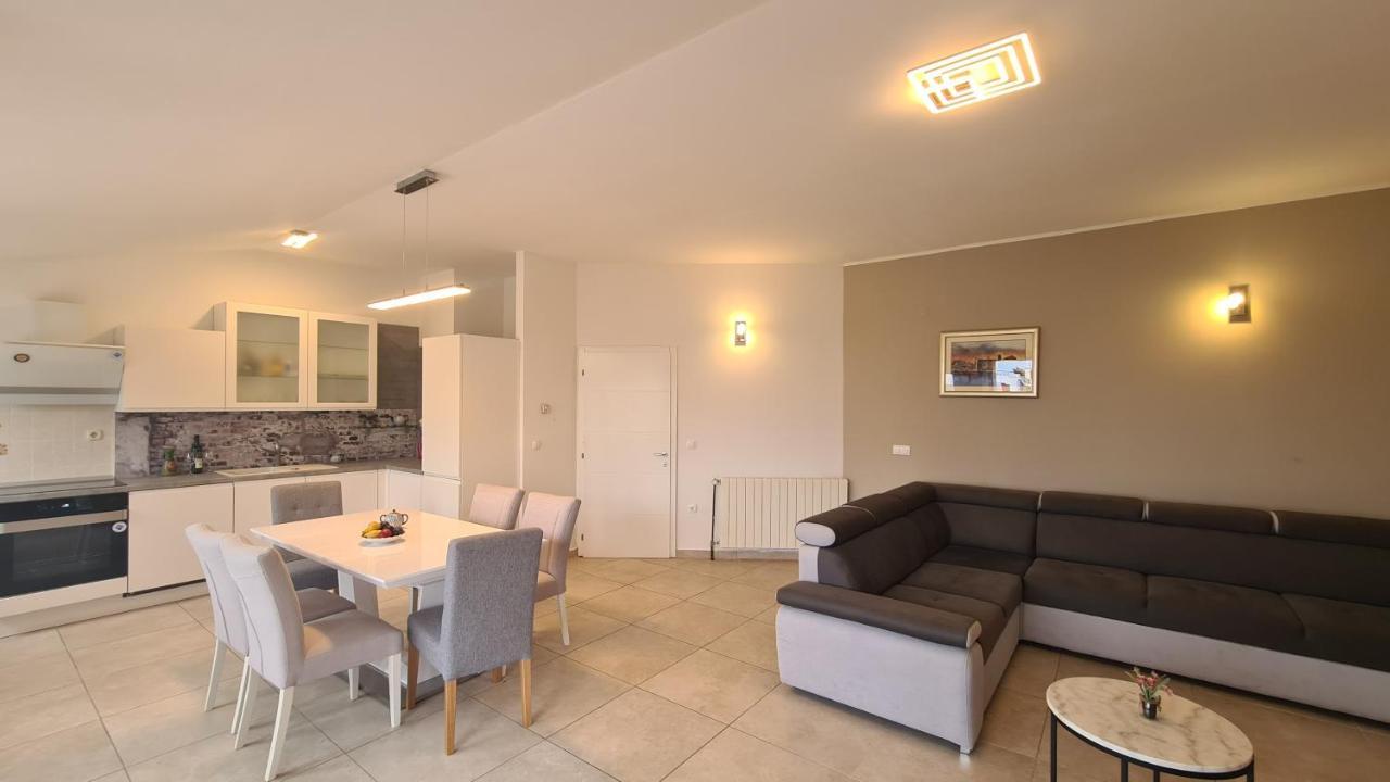 Apartments Maestral Сплит Екстериор снимка